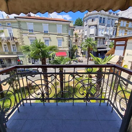Lido 50m From The Beach Apartment Opatija